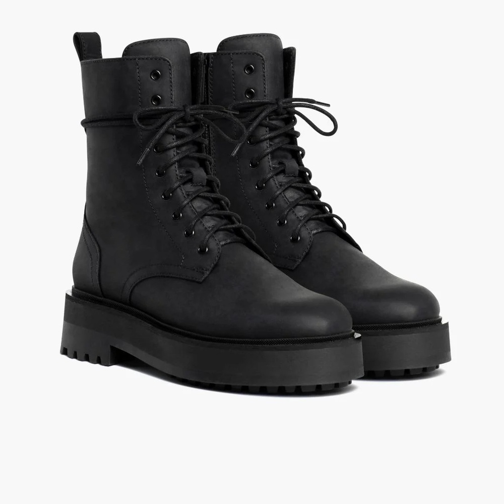 Thursday Quest Boots
